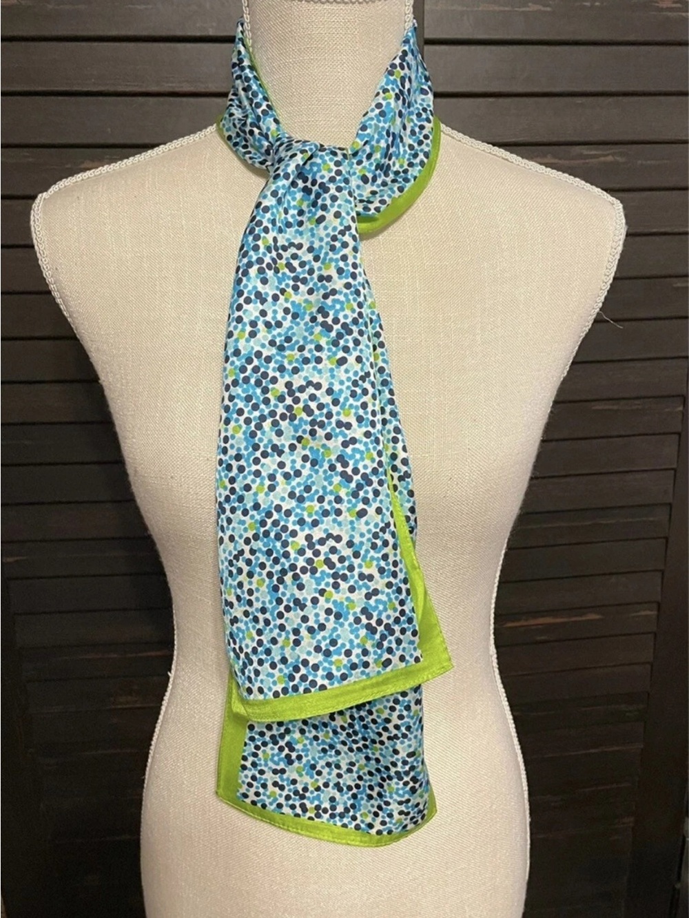 NWT thirty-one Impressionist Dot Scarf